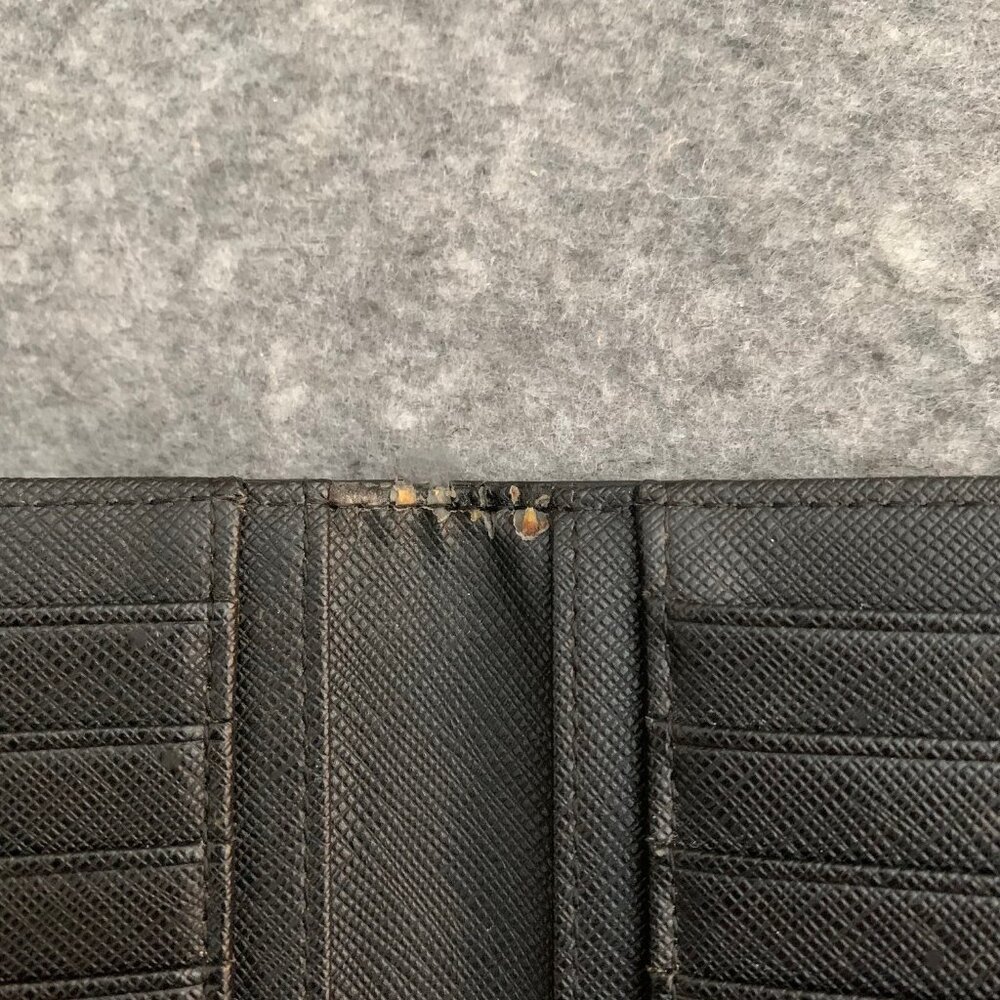 Kate Spade New York Women’s Distressed Look Polka Dots Black and White Wallet - Picture 5 of 10